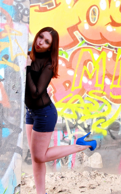 Страстная брюнетка приглашает в гости щедрого кавалера для незабываемых встреч. Гарантирую теплую атмосферу, полное погружение в мир наслаждений и конфиденциальность. Звони и не пожалеешь! 18209, 21 год